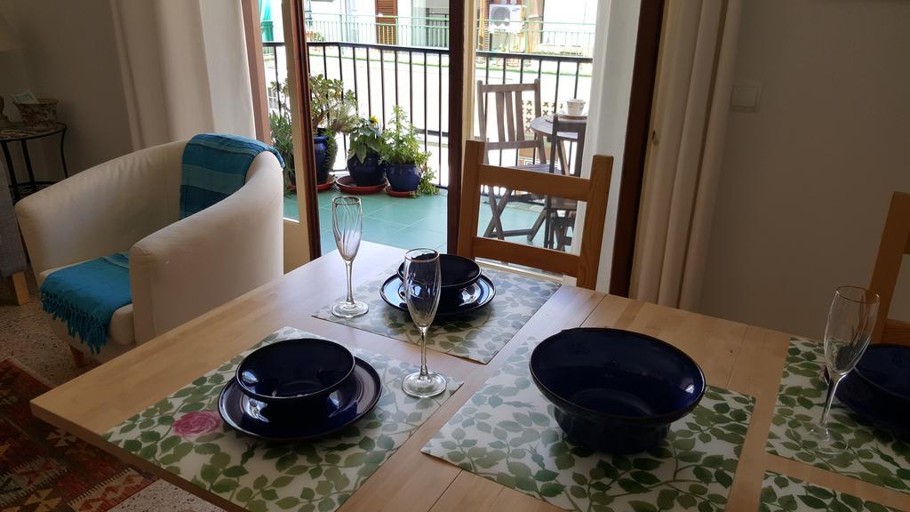 Apartamento Hector En ซีเจส ภายนอก รูปภาพ