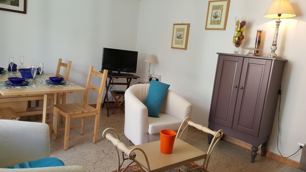 Apartamento Hector En ซีเจส ภายนอก รูปภาพ